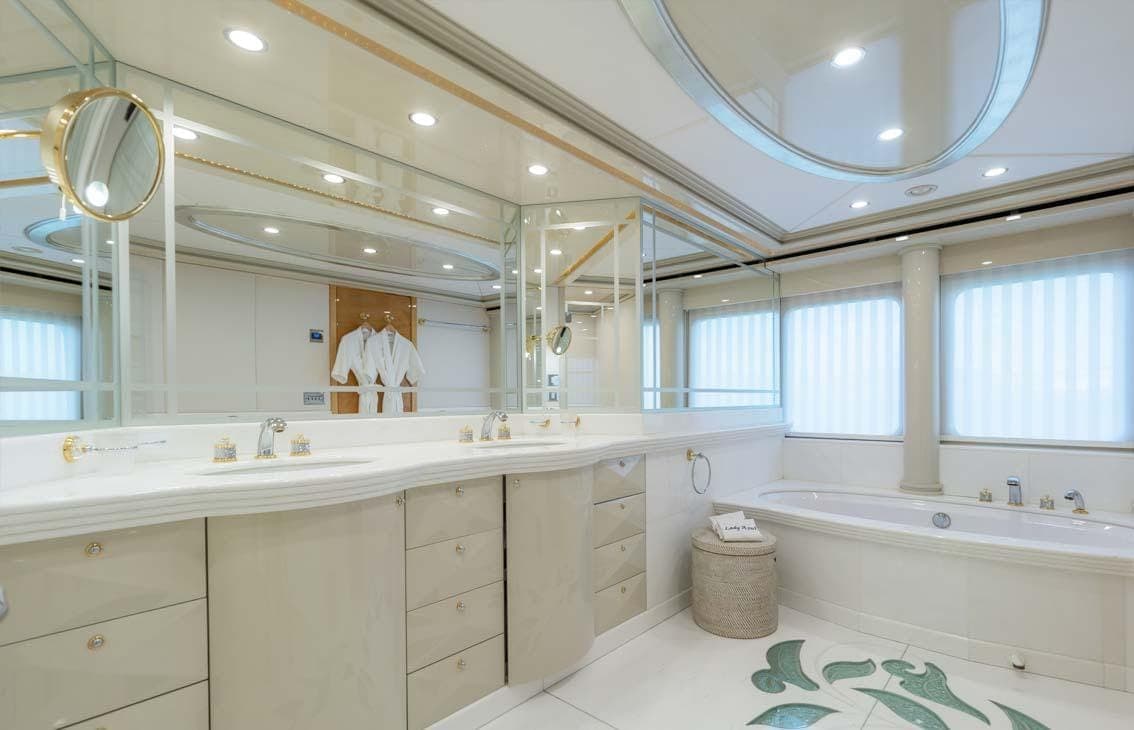 Heesen 129ft (Lady Azul) — фото 9